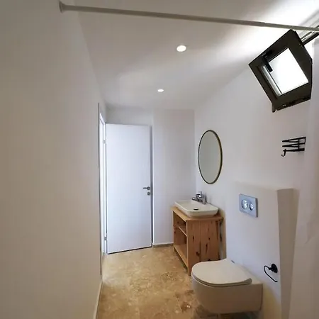 Central Triplex With Pool & Partial Sea View بيت للعطل كالكان